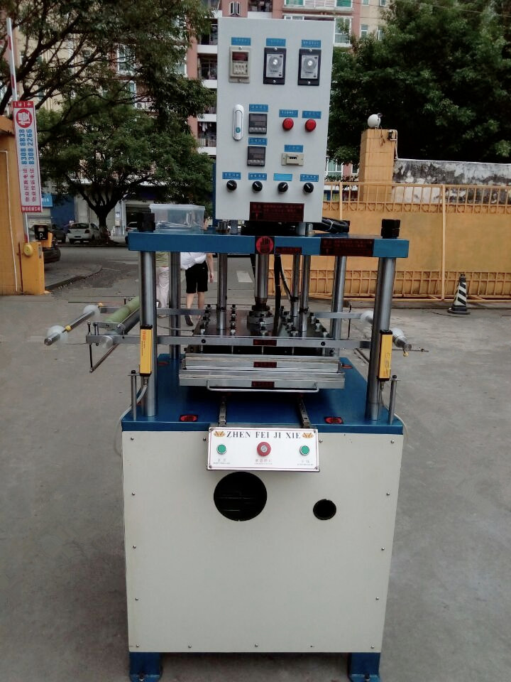 四柱油壓香蕉视频18在线观看